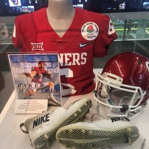 Meet your Posher, J.d.